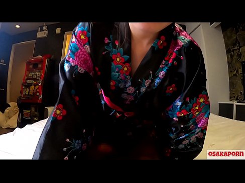 ❤️ Ung cosplay tjej älskar sex till orgasm med en spruta i en hästskötare och en avsugning. Asiatisk tjej med hårig fitta och vackra bröst i traditionell japansk dräkt i amatörvideo som visar onani med knullleksaker. Sakura 3 OSAKAPORN. ️ Porno at us